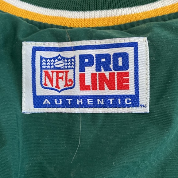 NFL Vintage Green Bay Packers Jacket - Picture 7 of 8